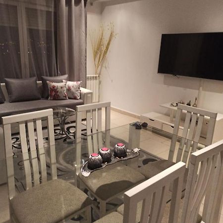 Tulipe Appartement Oran Exterior photo